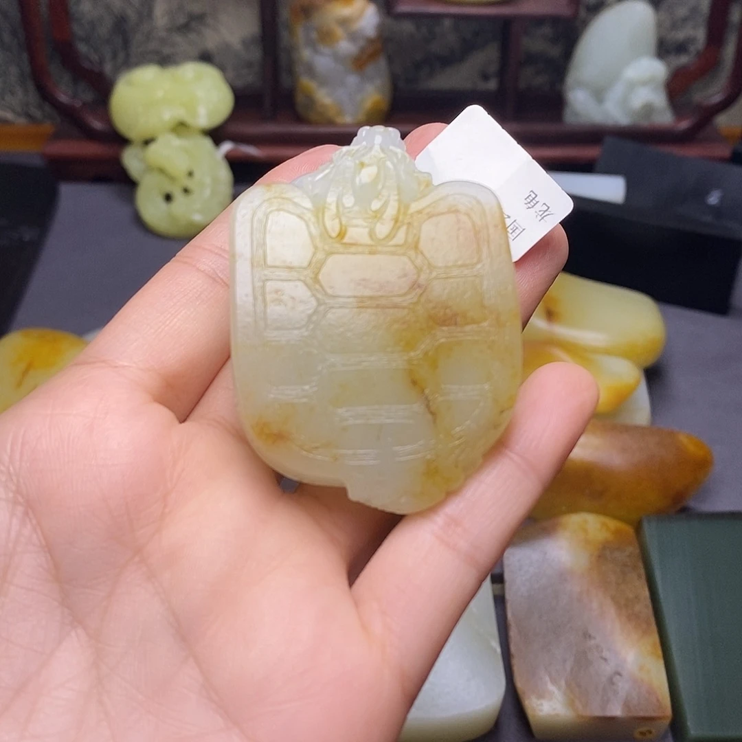 和田玉未镶嵌挂件