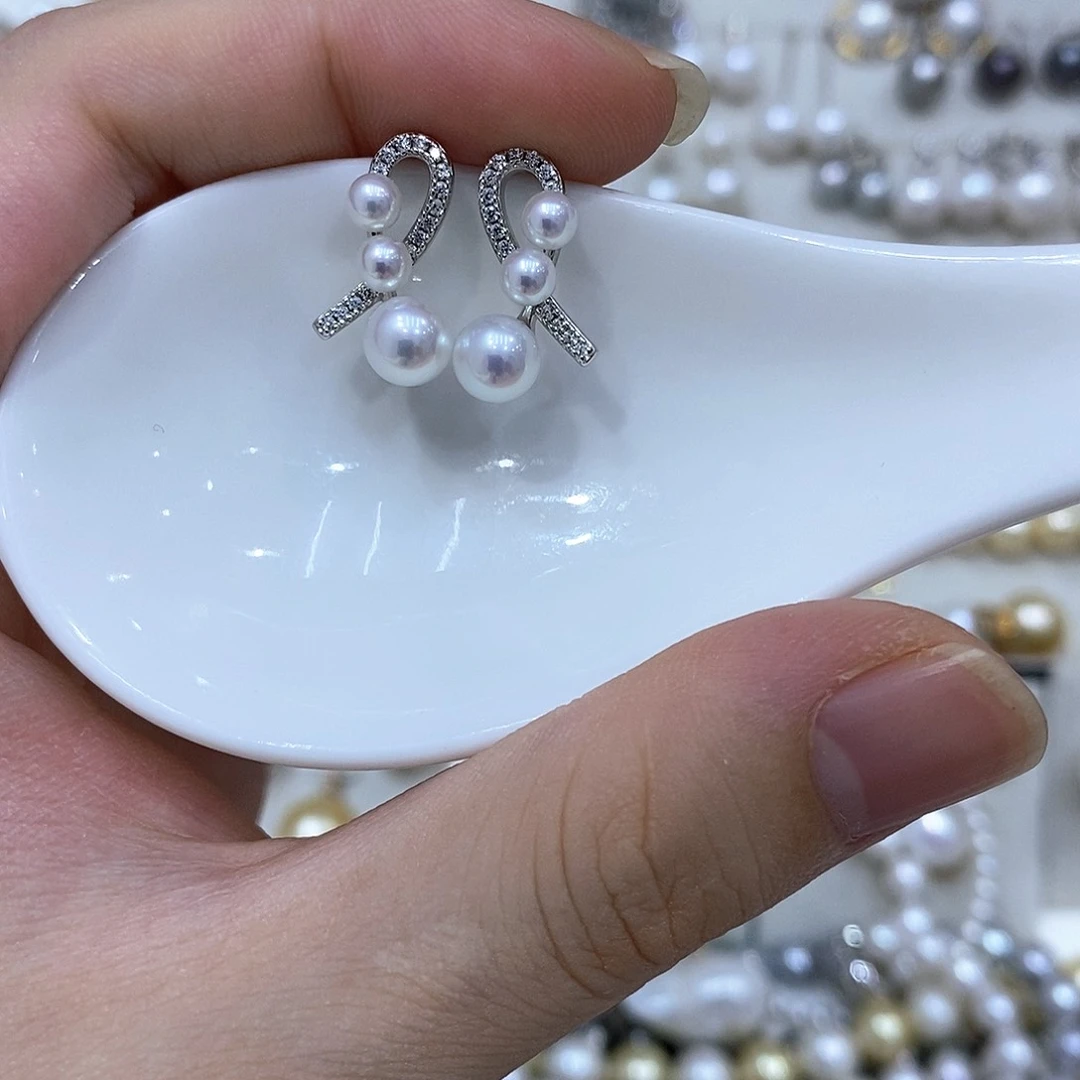 待***时银S925镶嵌淡水珍珠耳饰