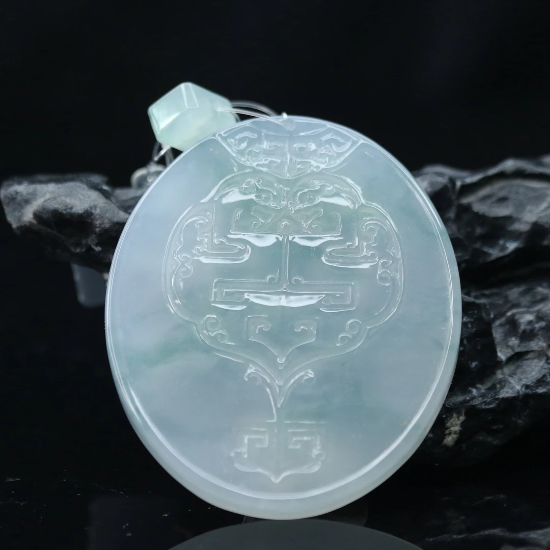 FC23天然缅甸翡翠A货冰飘花挂件/200328/保利厦门拍卖