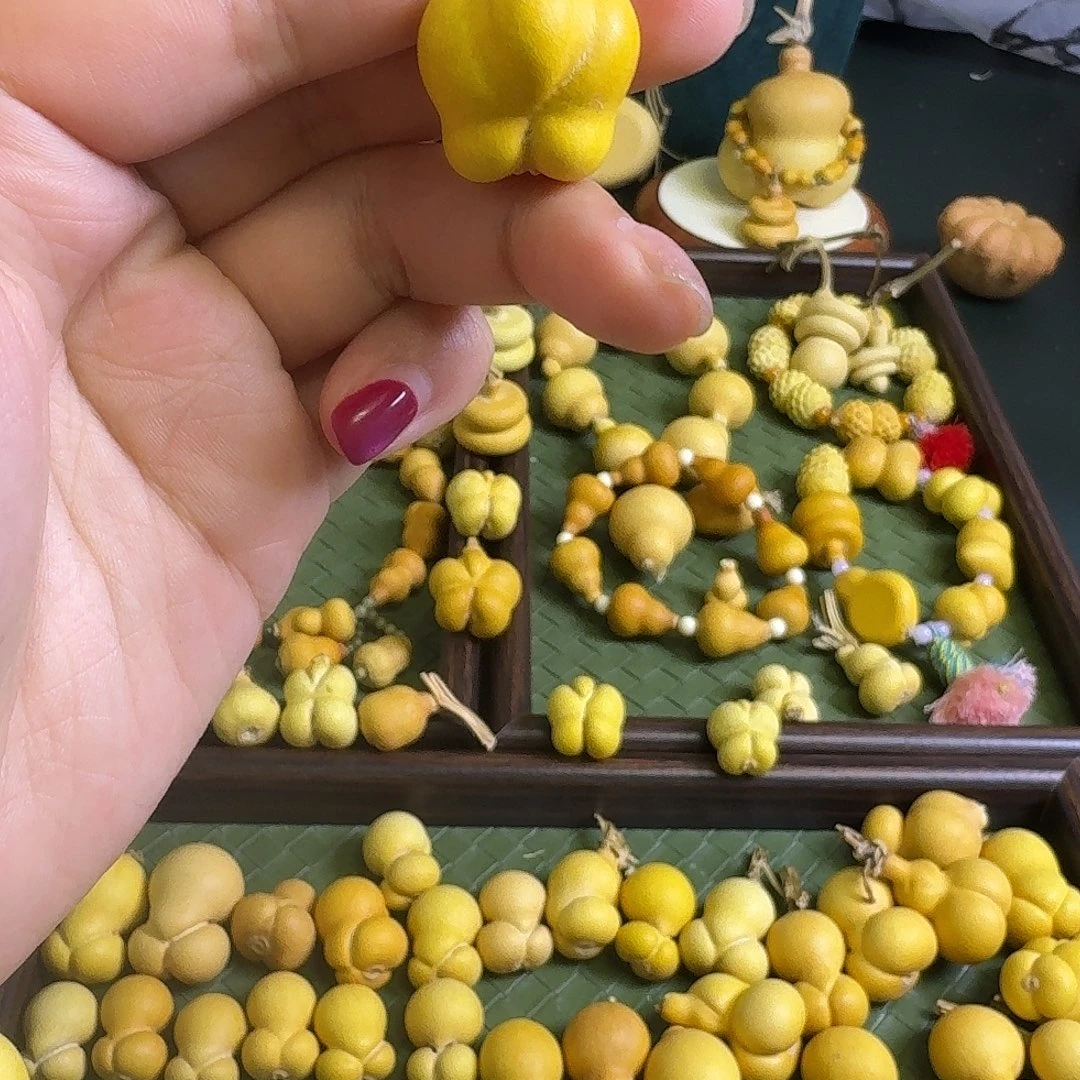 咘****大叶紫檀（黑酸枝木类）