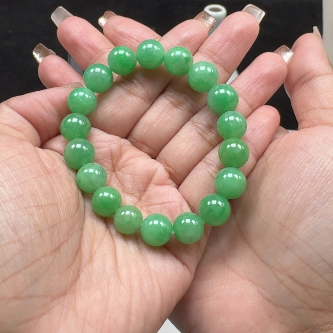翡翠未镶嵌颈饰珠子
