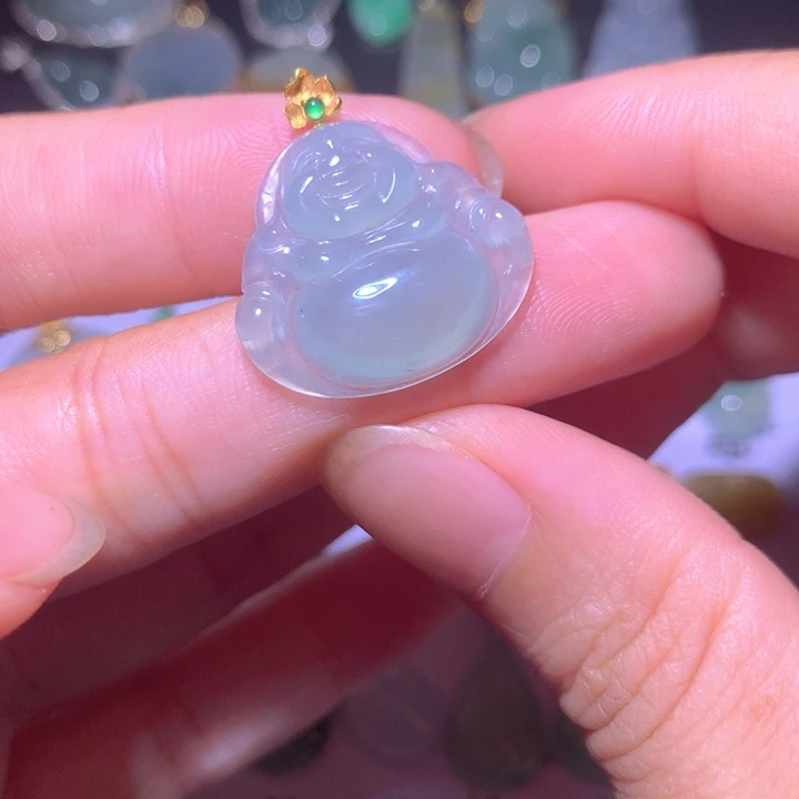 翡翠18K金镶嵌颈饰翡翠