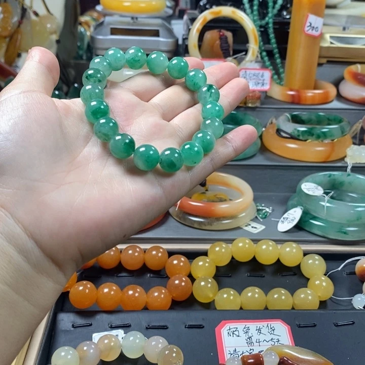 石英质玉（黄龙玉）未镶嵌手镯