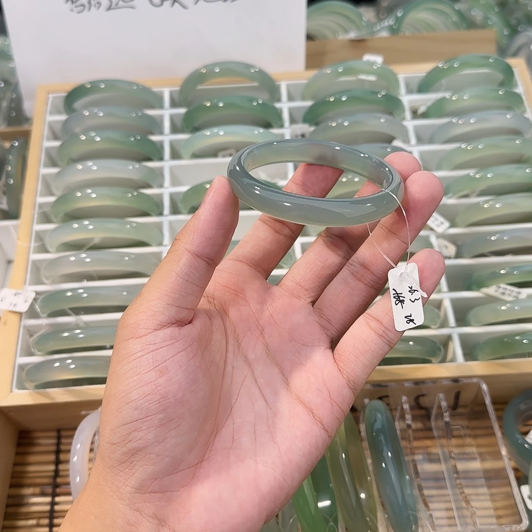 手镯玛瑙/玉髓未镶嵌圈口56.3