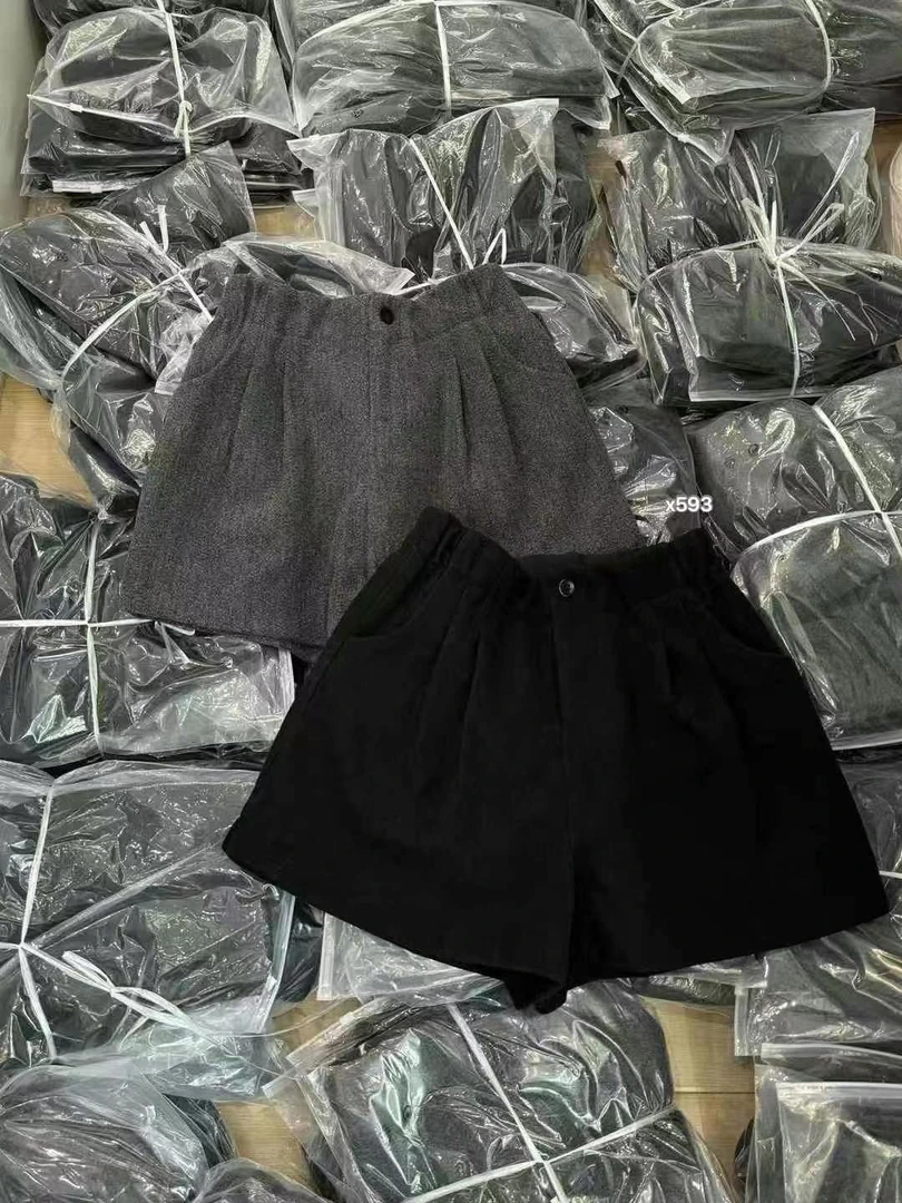 冬季新款后腰松紧百搭显瘦毛呢短裤