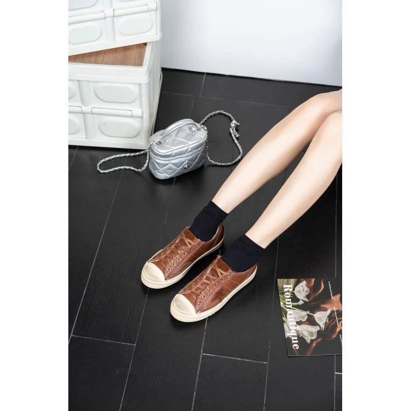 2025新春夏季牛皮做旧脏脏鞋复古系带休闲星星板鞋女小脏鞋百搭