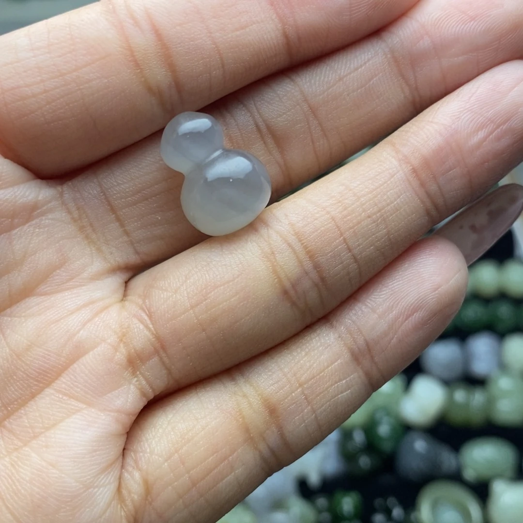 兰***和田玉未镶嵌颈饰