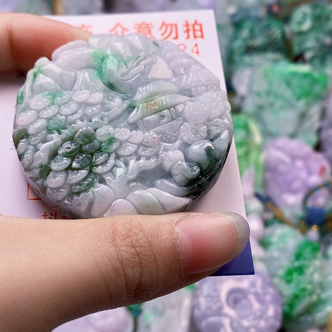 吊坠(不含链)未镶嵌翡翠