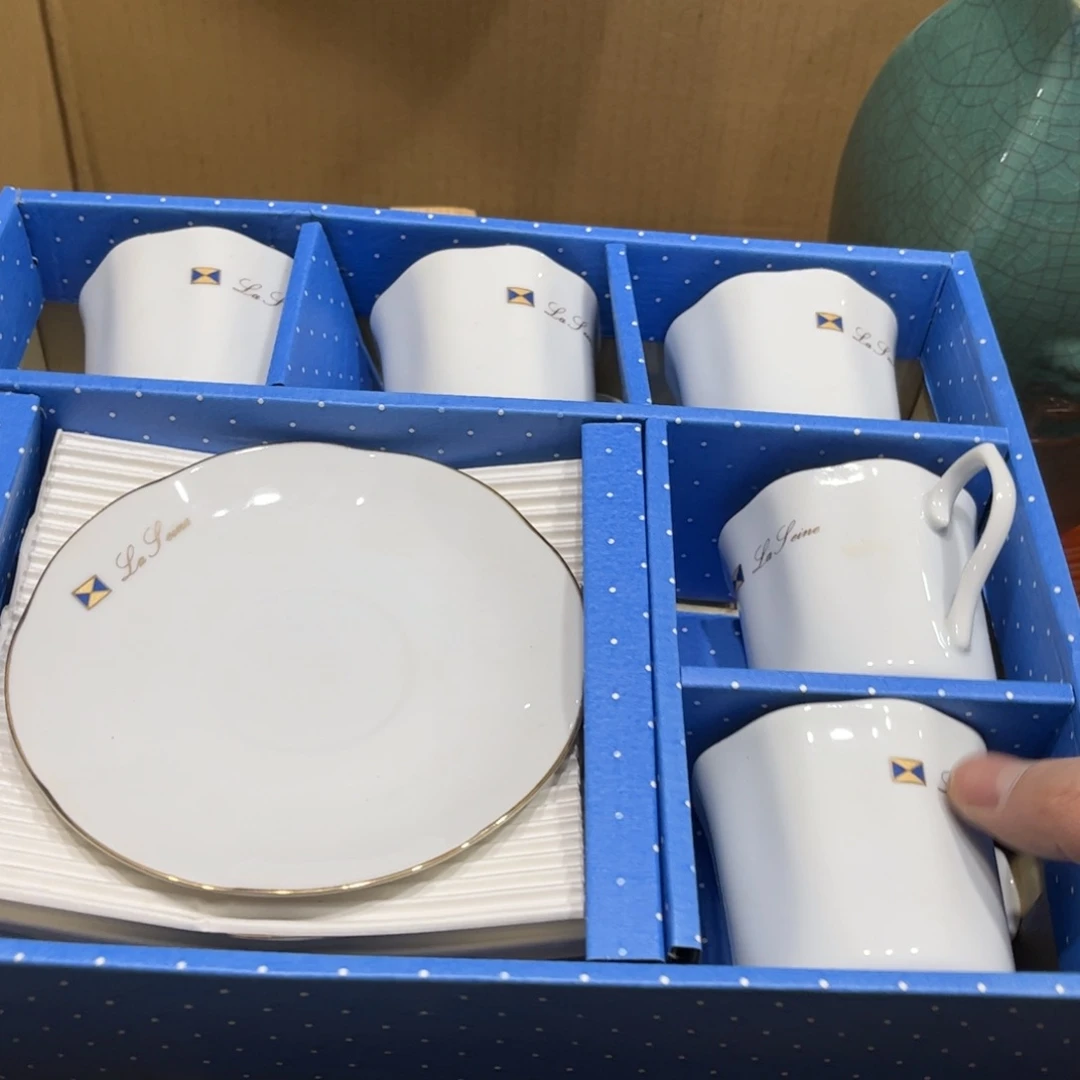 萌*虎火爆热卖热门茶茶茶
