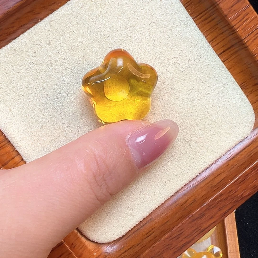 未镶嵌琥珀珠宝奇石勿**安