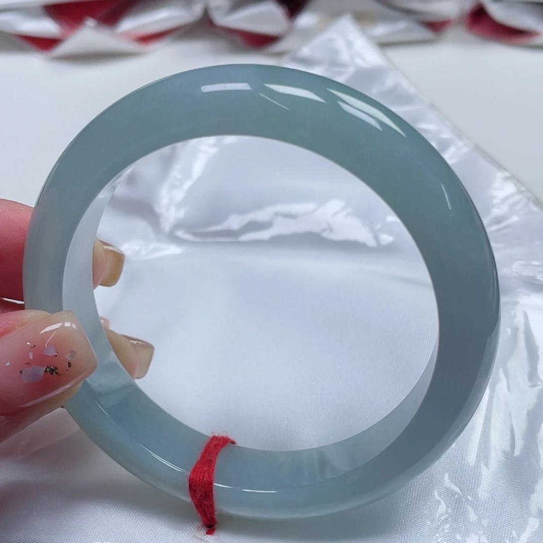 翡翠手镯未镶嵌缅甸翡翠