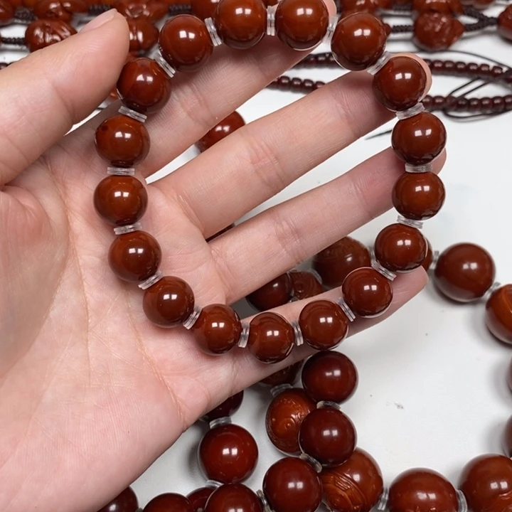 L***活橄榄核雕刻工艺的发展