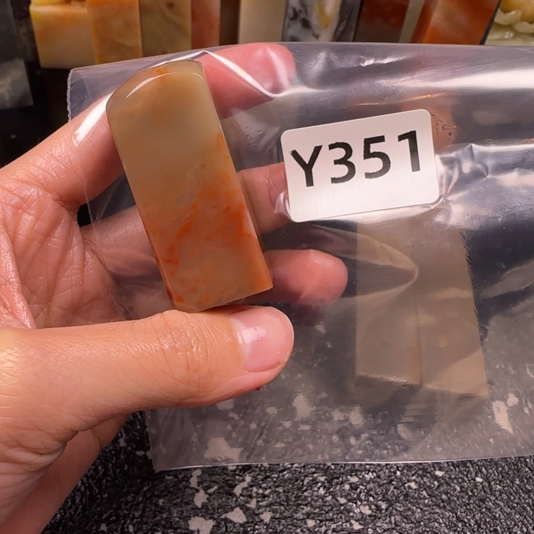 老挝石云*决老挝额 老挝石