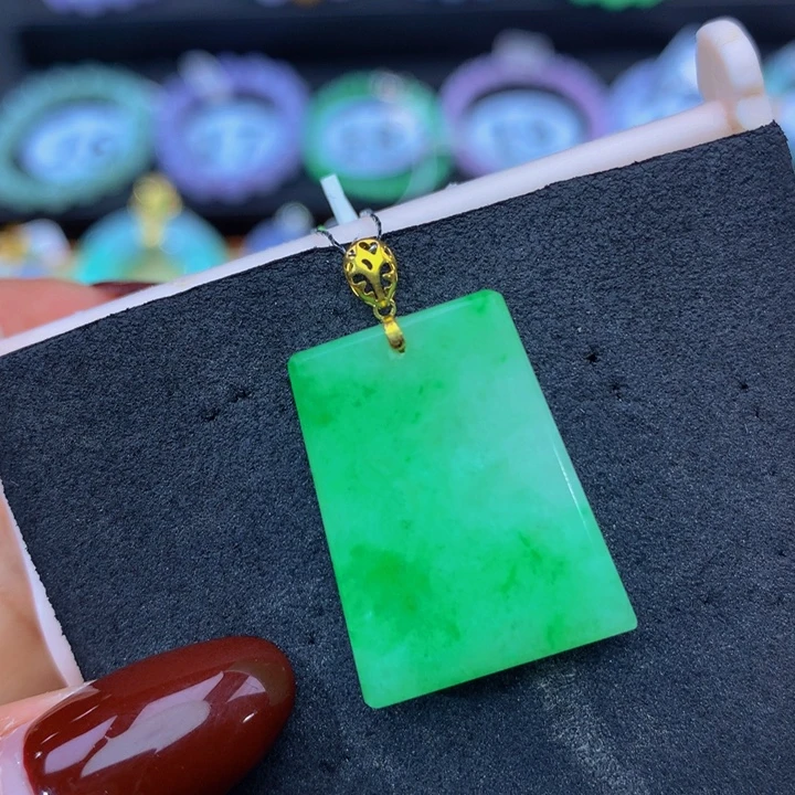 翡翠18K金镶嵌手链翡翠