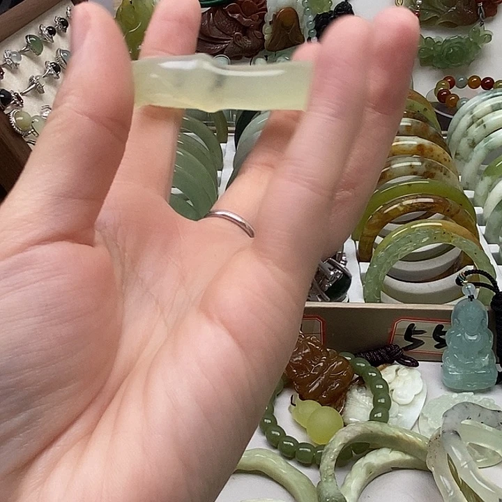 蛇纹石玉手镯未镶嵌岫玉13