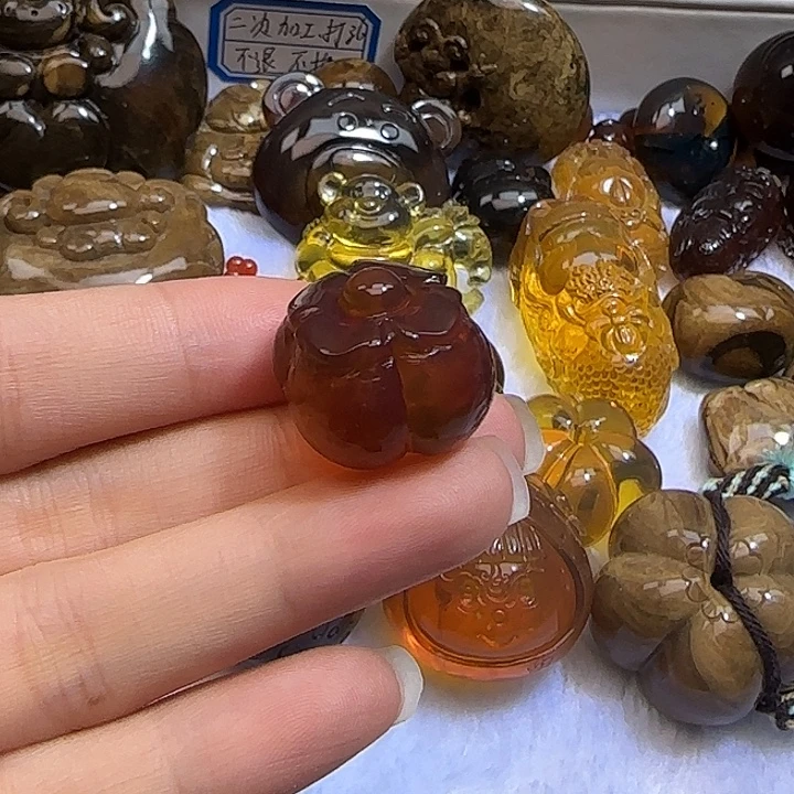 琥珀未镶嵌裸石小柿子