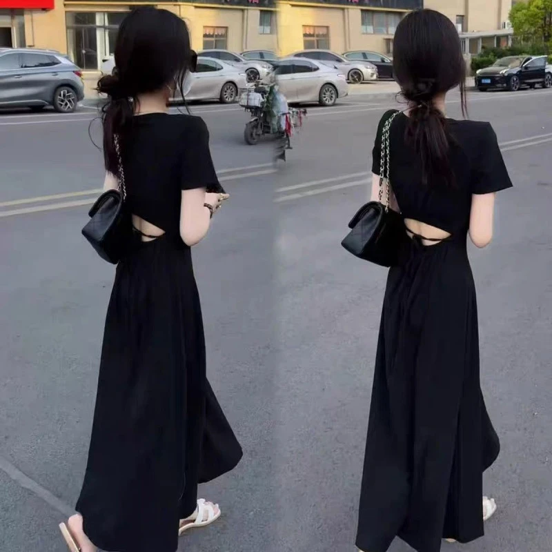 赫本风时尚复古设计感显瘦气质黑色夏季女装收腰高腰长款小黑裙法