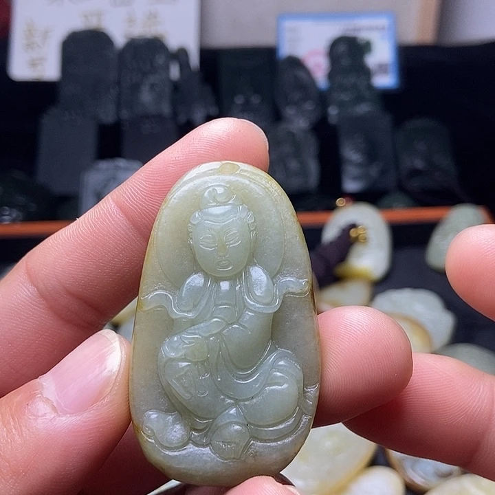 颈饰未镶嵌和田玉