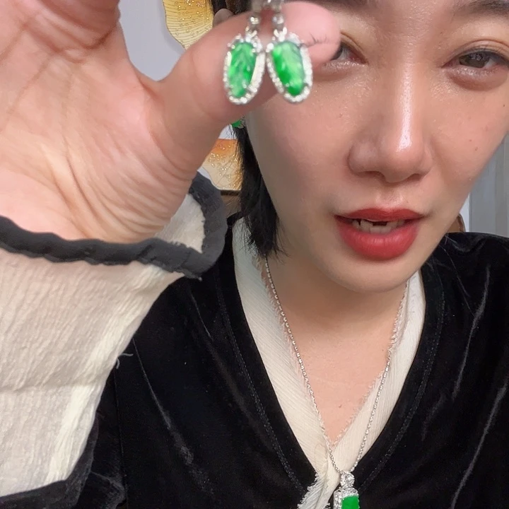 翡翠未镶嵌耳饰耳饰