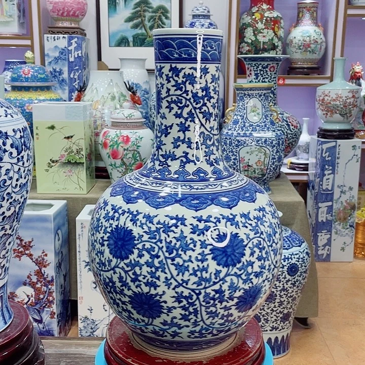 花瓶手工釉下青花天球瓶