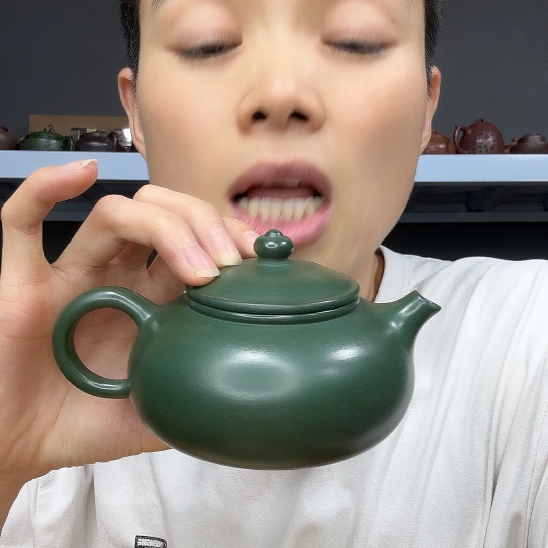 茶壶底槽青民间手艺人全手工制作