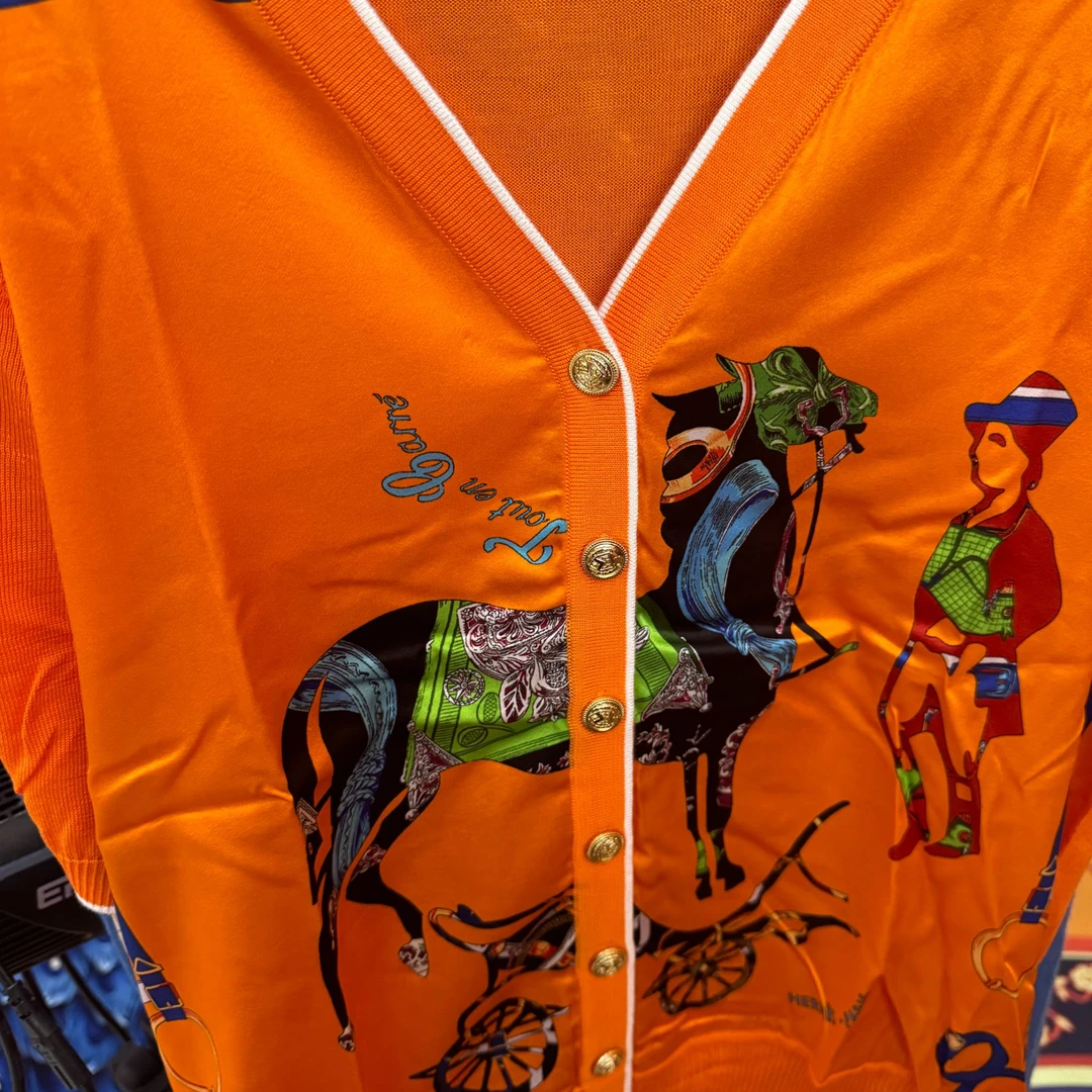 【938】夏季气质V领单排扣减龄短袖开衫潮流女士通勤打底上衣