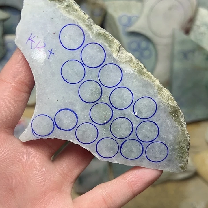 翡翠颈饰未镶嵌纯天然缅甸翡翠