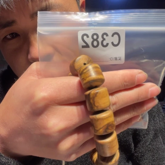 大叶紫檀（黑酸枝木类）灵***?382