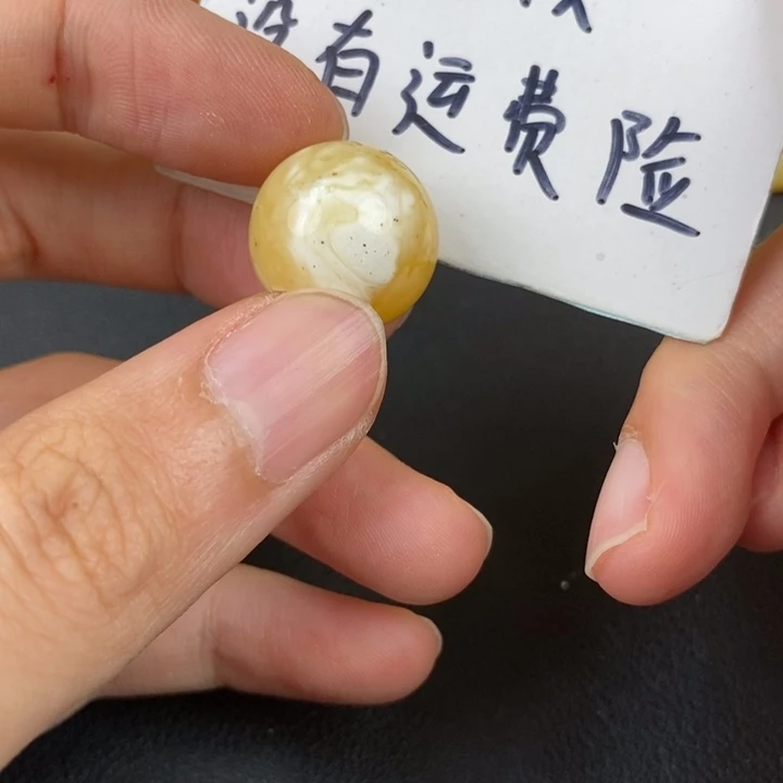 琥珀裸石未镶嵌微瑕60