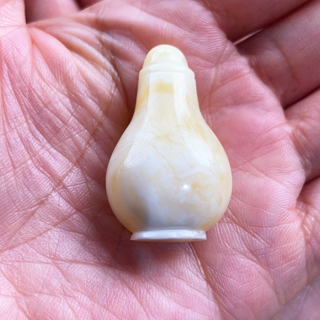 琥珀颈饰未镶嵌聚宝瓶