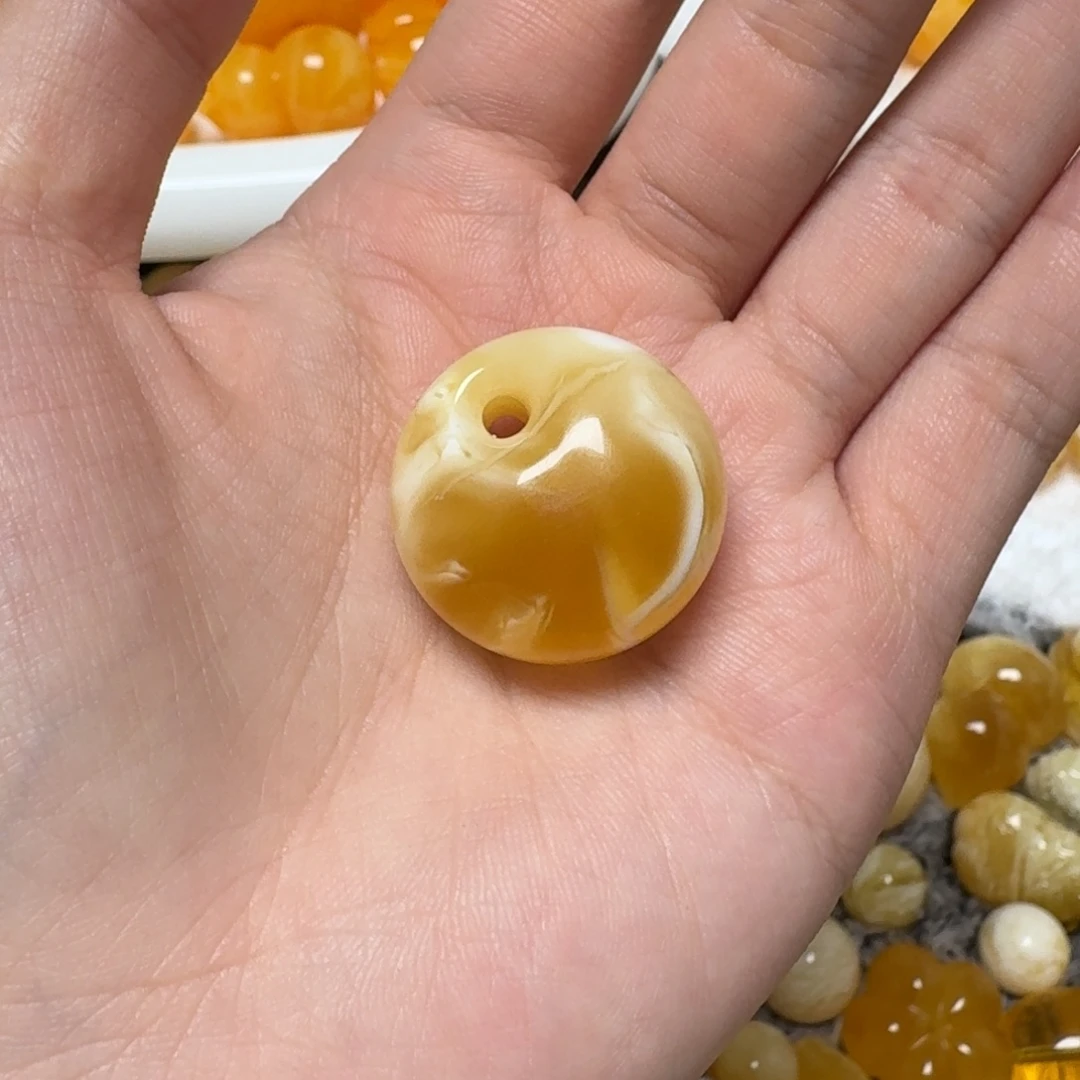 琥珀未镶嵌裸石蜜蜡公主扣