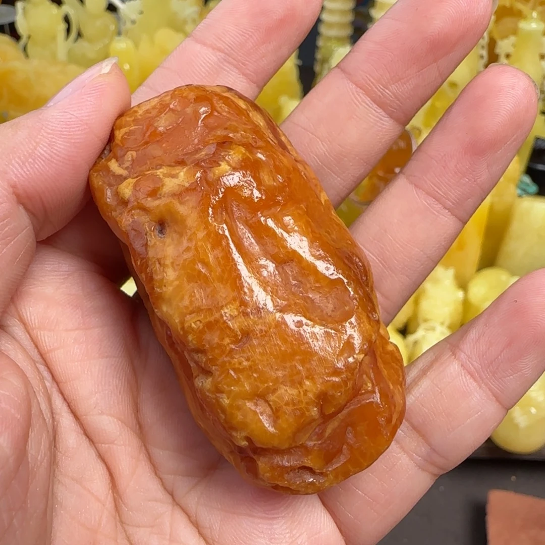 蜜蜡未镶嵌珠宝奇石