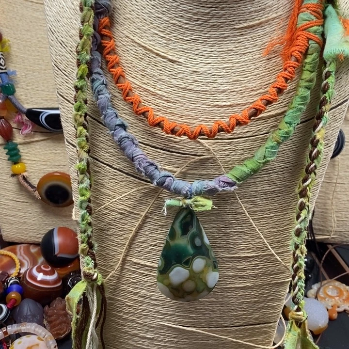 玛瑙/玉髓未镶嵌颈饰