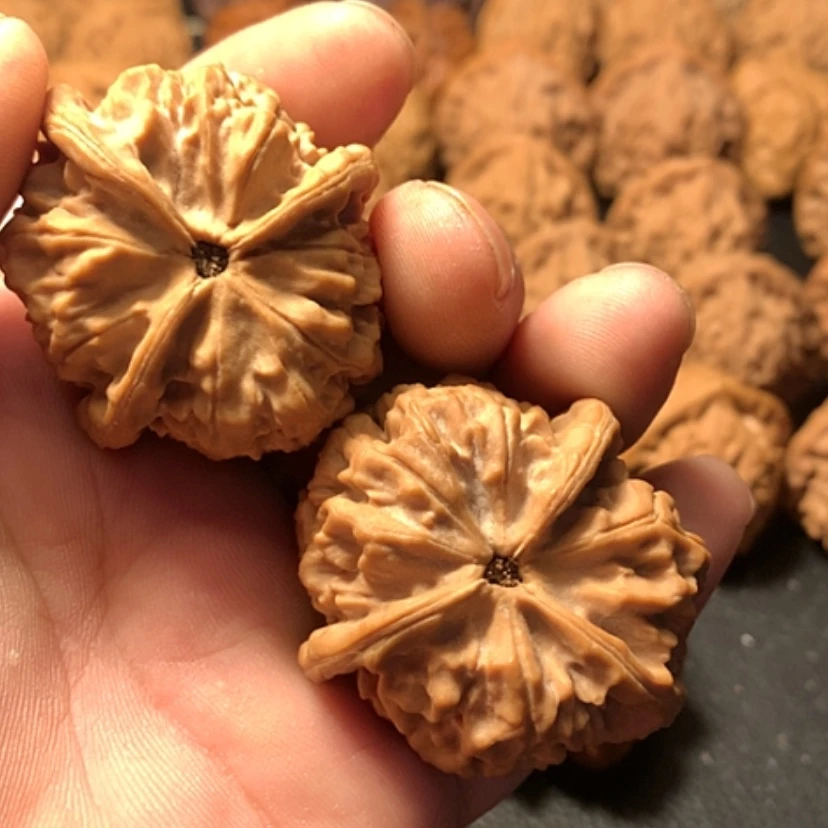 【闪购商品】把件文玩核桃八*三棱