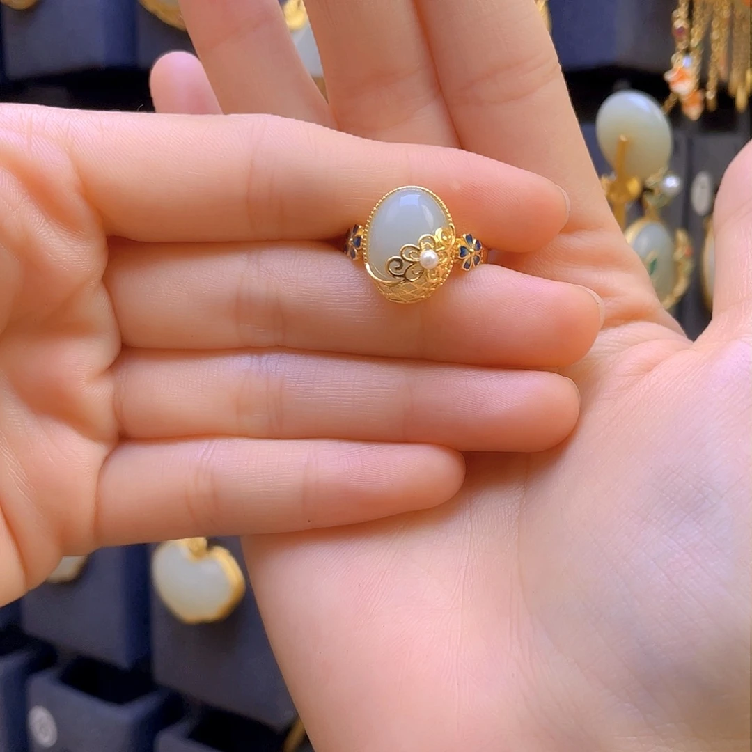 和田玉戒指银S925镀金镶嵌