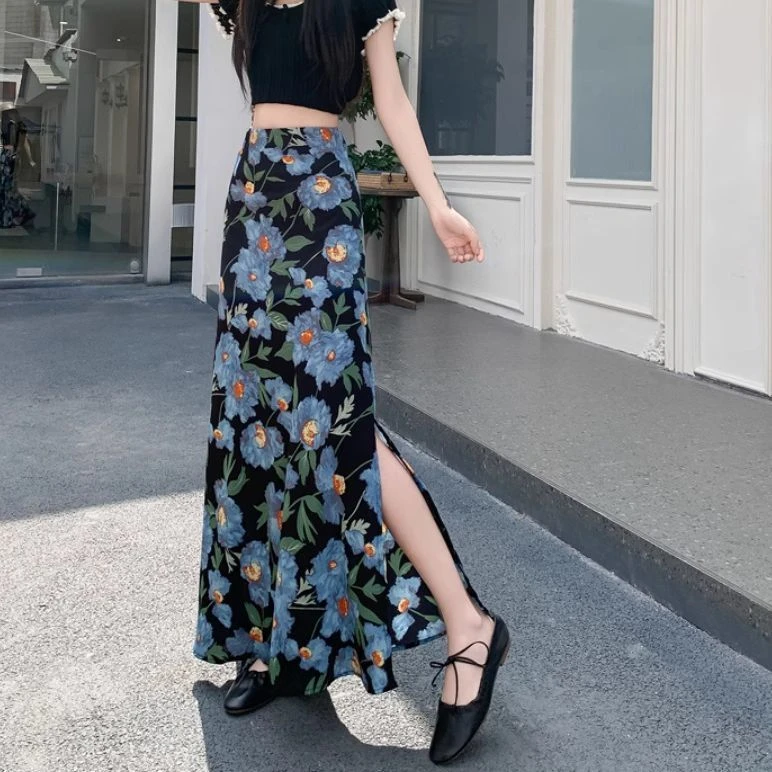 新款2025侧开叉碎花法式新中式半身裙一片式裙子高腰包臀鱼尾长裙