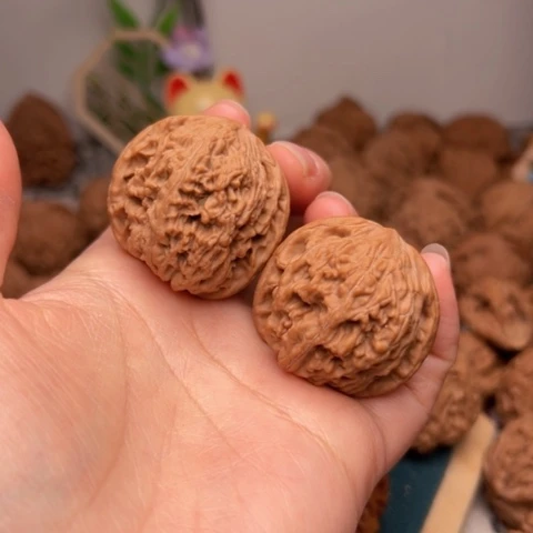 吊坠文玩核桃野生手捻