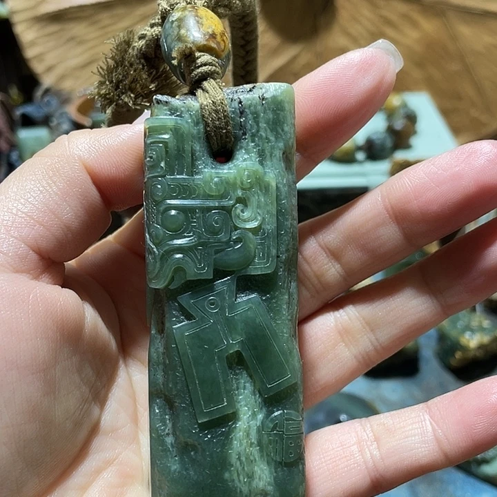 岫岩河磨玉（透闪石质玉）未镶嵌摆件