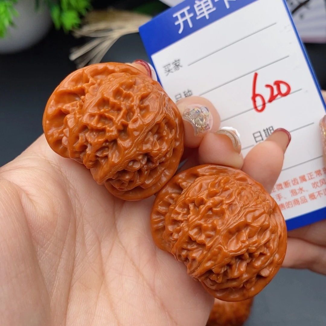 文玩核桃把件41红灯620