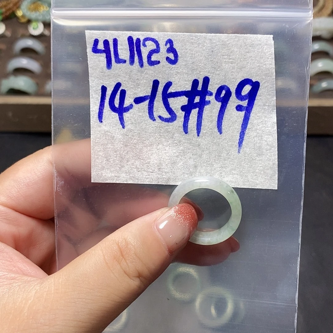 未镶嵌定制翡翠翡翠