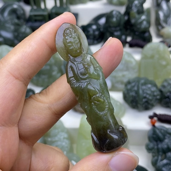 颈饰未镶嵌和田玉