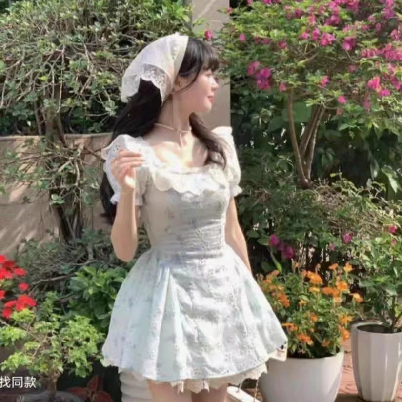 浅夏新品重工刺绣复古仙女气质甜美连衣裙遮肉短袖裙子