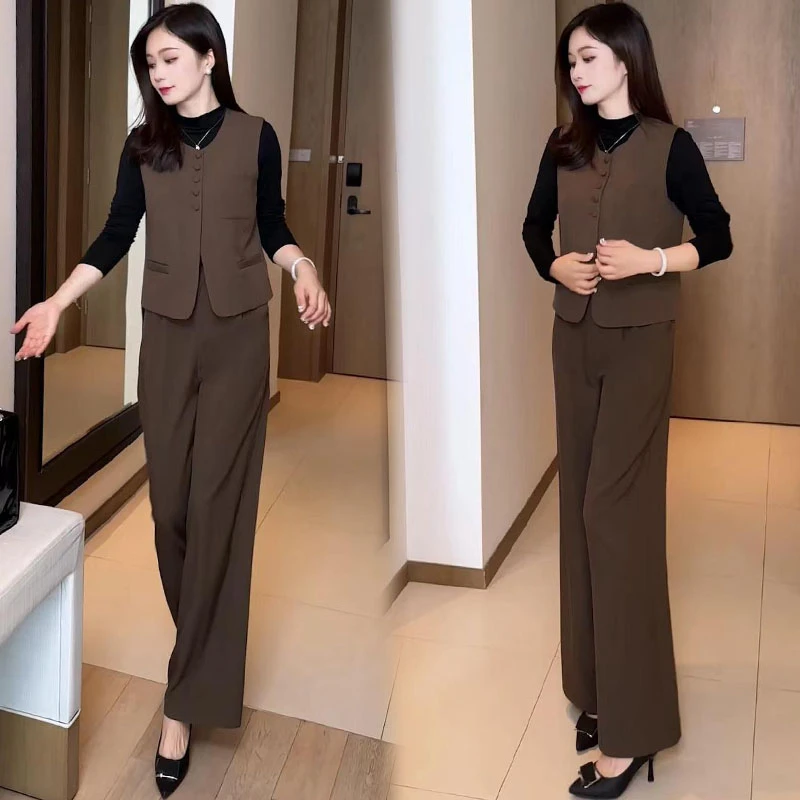 2025年春秋新款时尚洋气显瘦套装女气质休闲减龄马甲直筒裤三件套