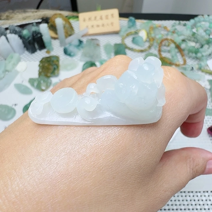 未镶嵌定制翡翠挂件