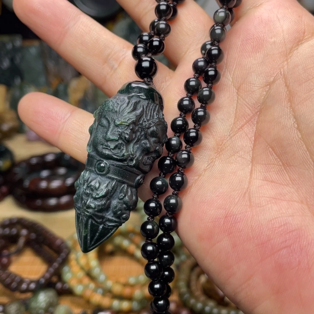 岫玉未镶嵌颈饰15