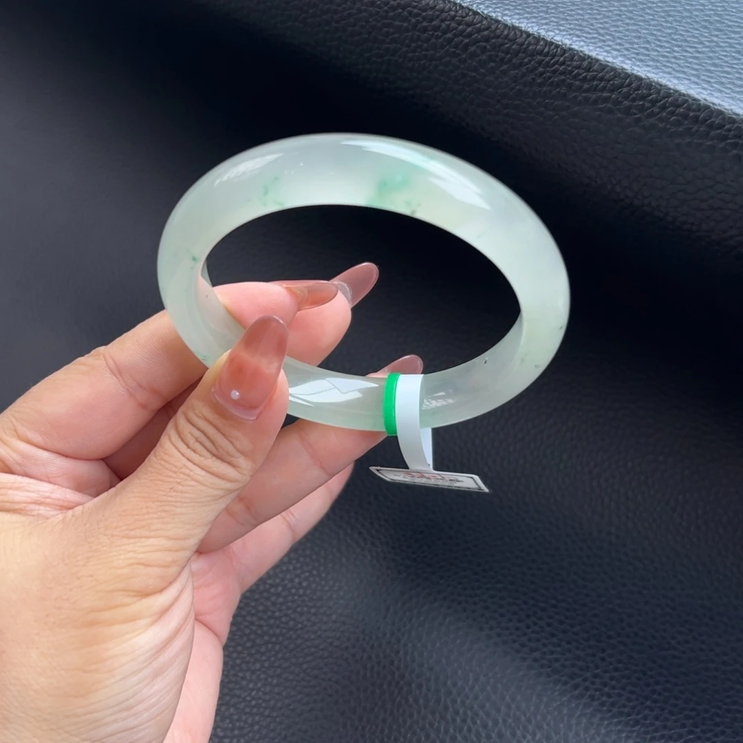 石英质玉未镶嵌手镯61.7