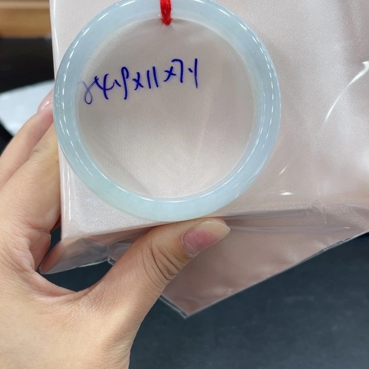 未镶嵌手镯翡翠翡翠