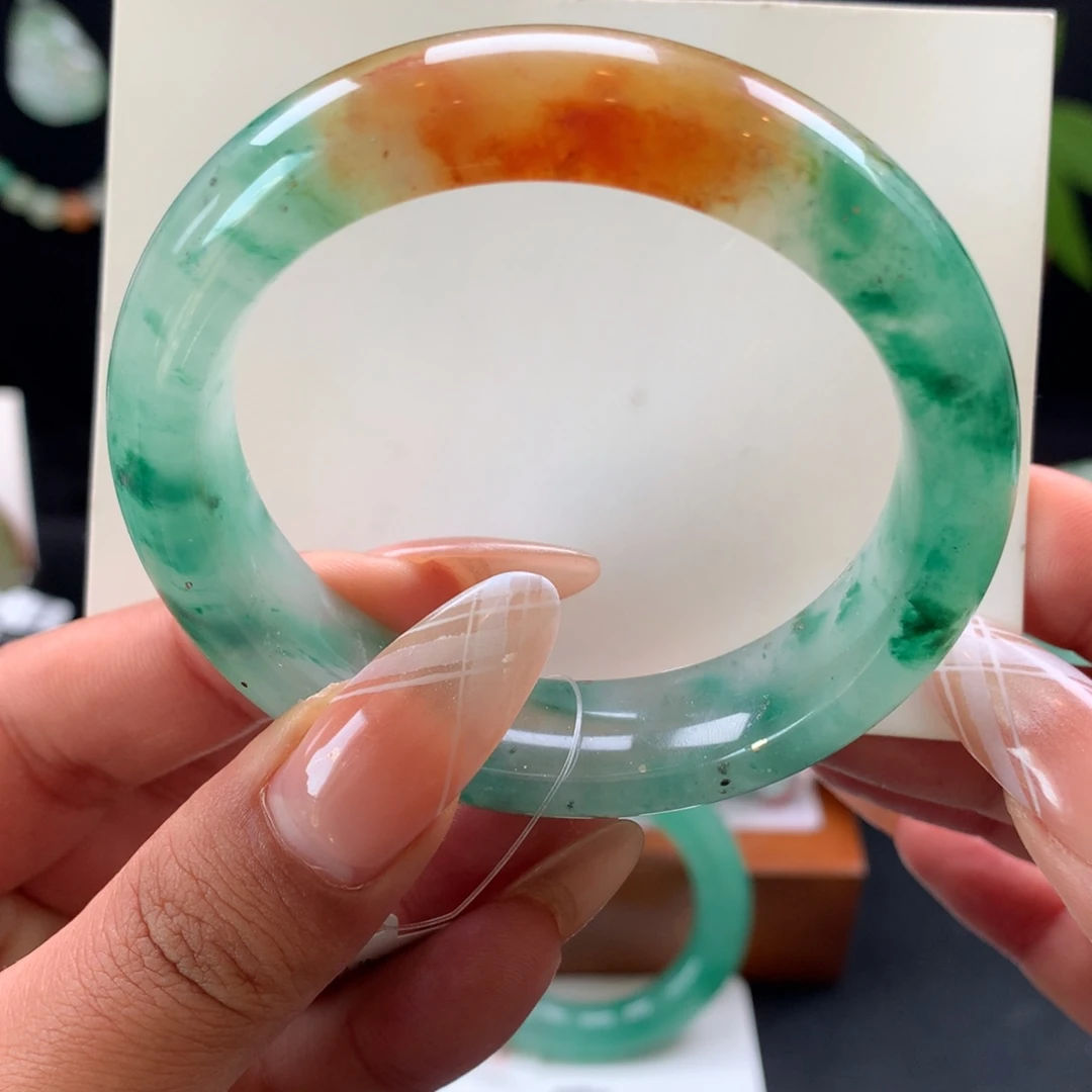 石英质玉未镶嵌手镯