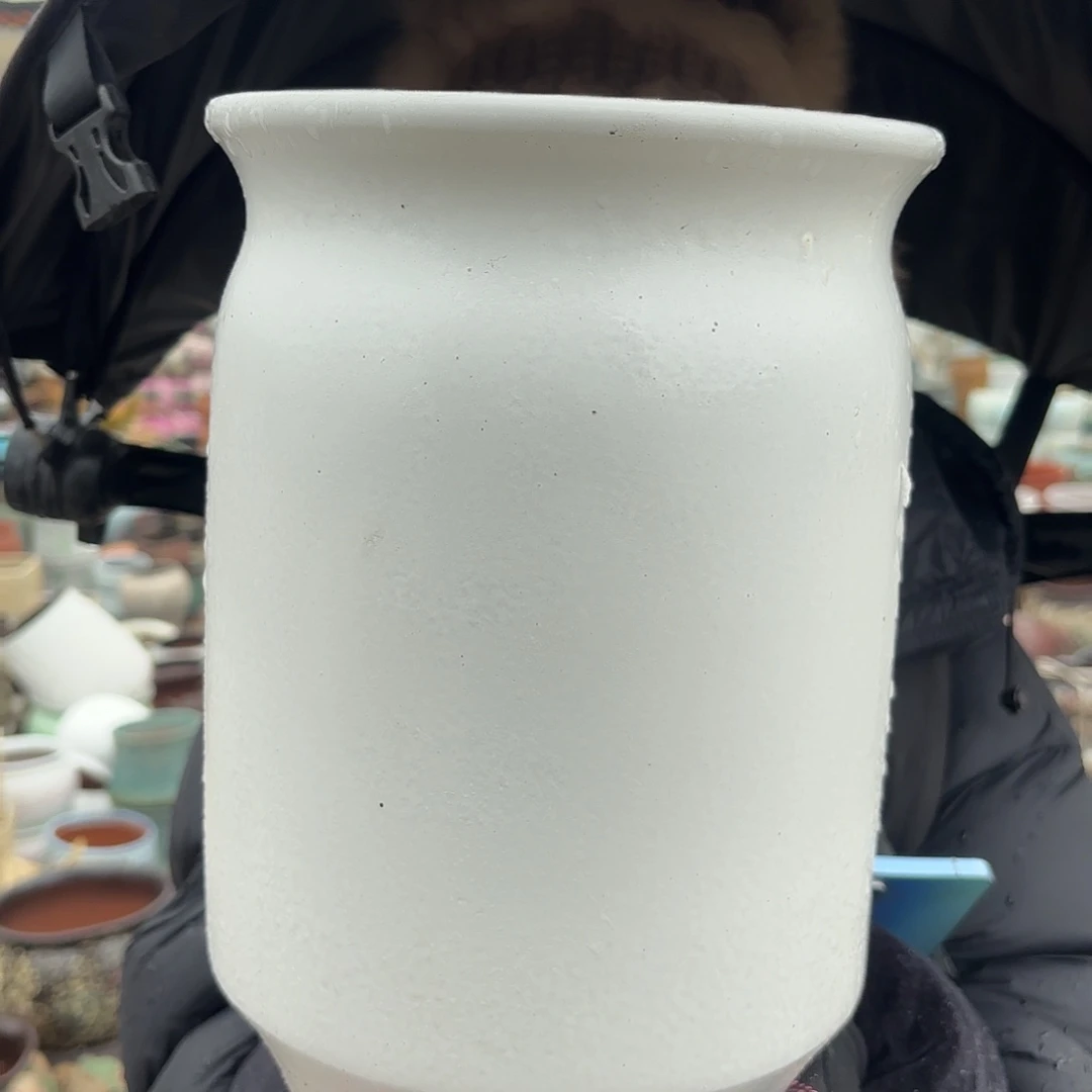 口径19高度30一个白直筒微瑕