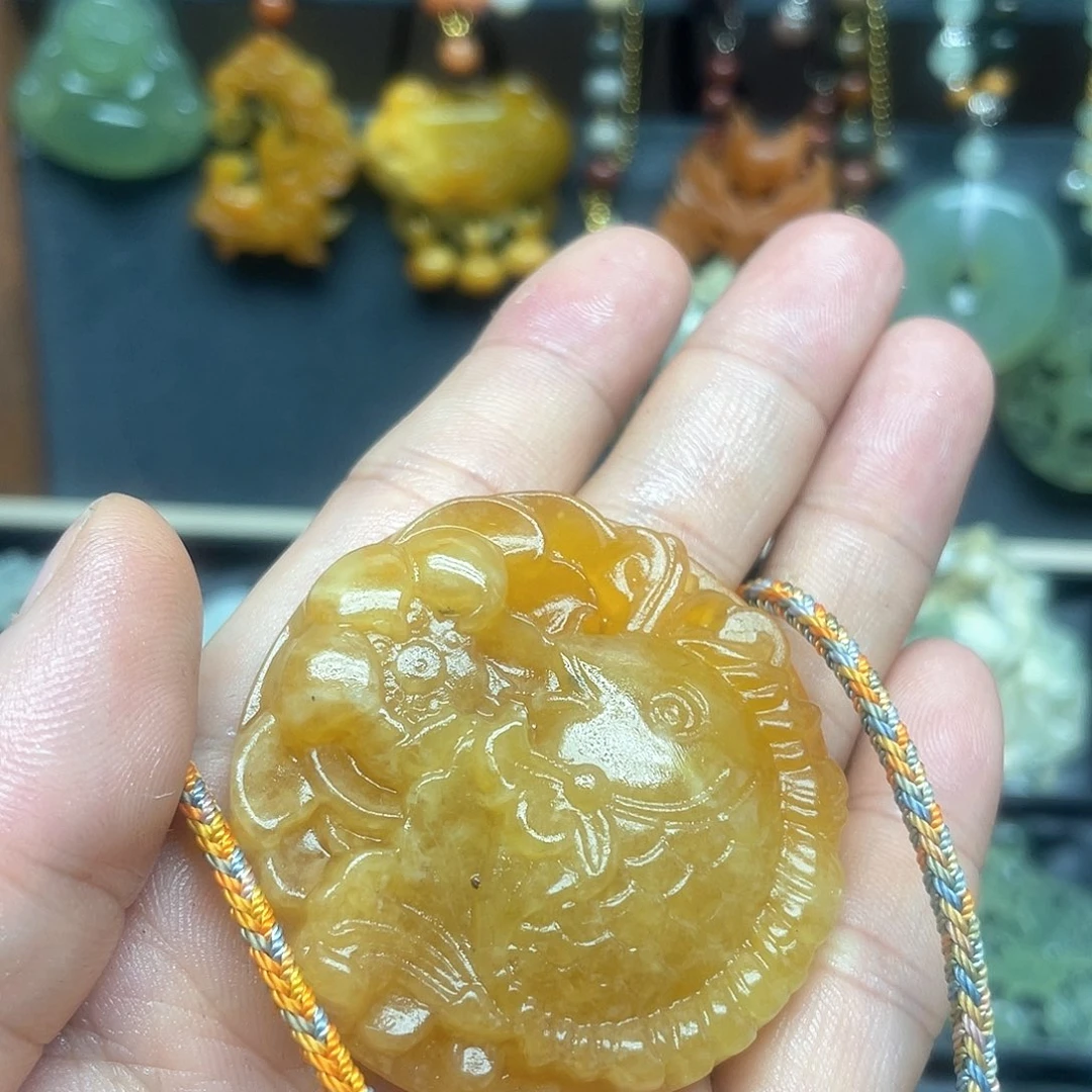 未镶嵌蛇纹石玉颈饰